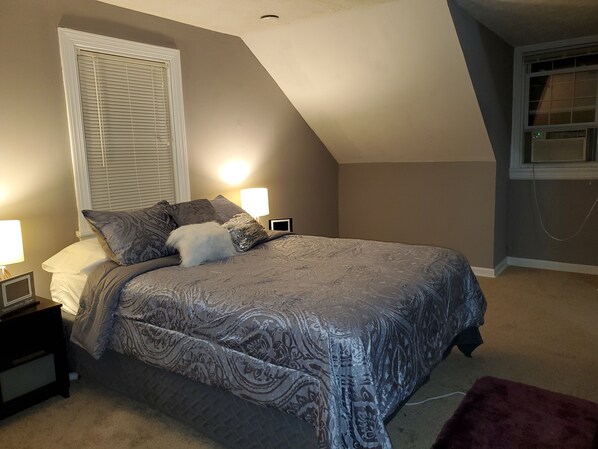 1 quarto, cofres nos quartos, Wi-Fi de cortesia, roupa de cama