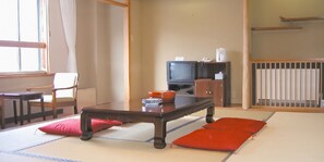 Blackout curtains, soundproofing, free WiFi, bed sheets - Shigakogen Lodge (Yamanouchi)
