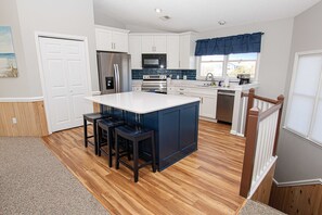 Fridge, microwave, oven, stovetop - Semi-Oceanfront, Private Pool, Hot Tub, Pool Table, Ocean Views, WL1032, Just Beachin (Corolla)