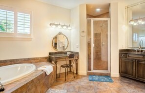 House, 5 Bedrooms | Bathroom | Towels - Bella Vita (Captiva)