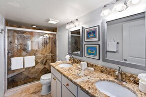 Apartment, 2 Schlafzimmer | Badezimmer | Handtücher