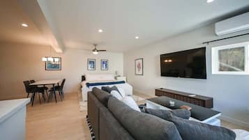 Smart TV, video games