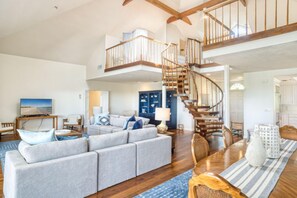 House, 3 Bedrooms | Living room