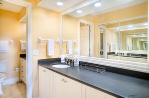 Townhome, 3 Bedrooms | Bathroom