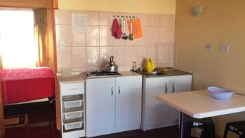 Family Apartment, 1 Bedroom, Tower | Private kitchen | Fridge, oven, cookware/dishes/utensils
