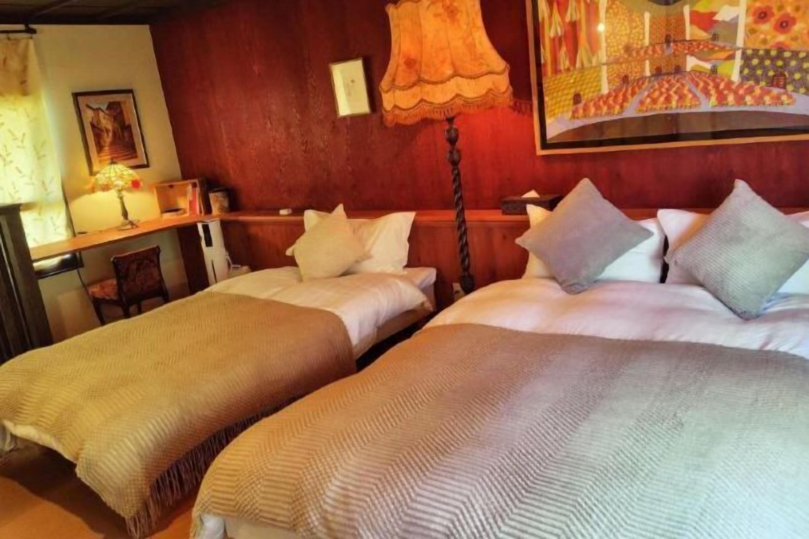 Free WiFi, bed sheets