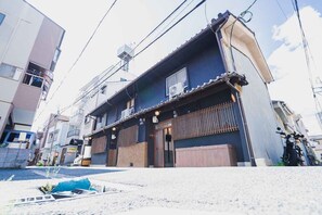 Exterior - TSUDOYA Tsuruhashi  (Osaka)