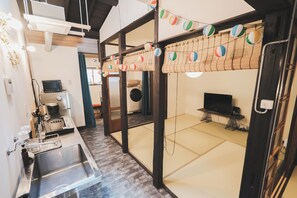 บ้านพักคลาสสิก | ครัวส่วนตัว | เครื่องชงกาแฟ/ชา, กาต้มน้ำไฟฟ้า