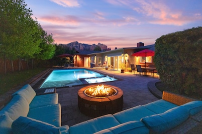 Uptown home, Heated Pool, Hot Tub, Amazing Views