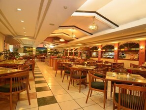 Restaurant - Holiday Plaza Hotel - Cebu (Cebu City)