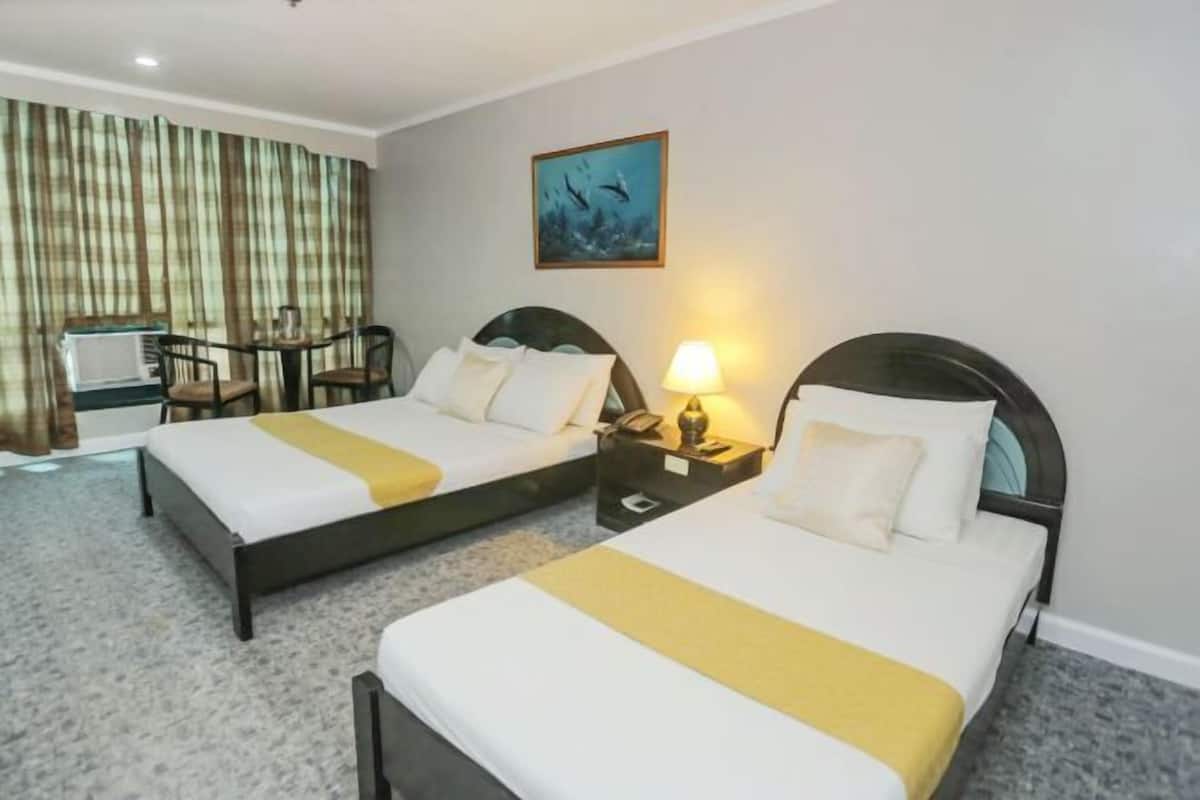 1 bedroom, desk, free WiFi, bed sheets