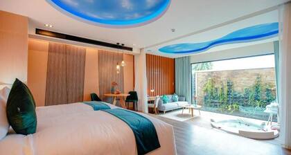 Pool Suite Condo, Chaing Mai- Jacuzzi Suite