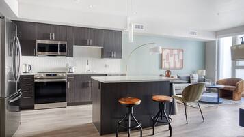 Fridge, microwave, oven, dishwasher