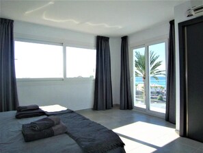 7 bedrooms, iron/ironing board, free WiFi, bed sheets