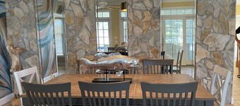 Living the Lake Life   w/2 kitchens 6 bdrms