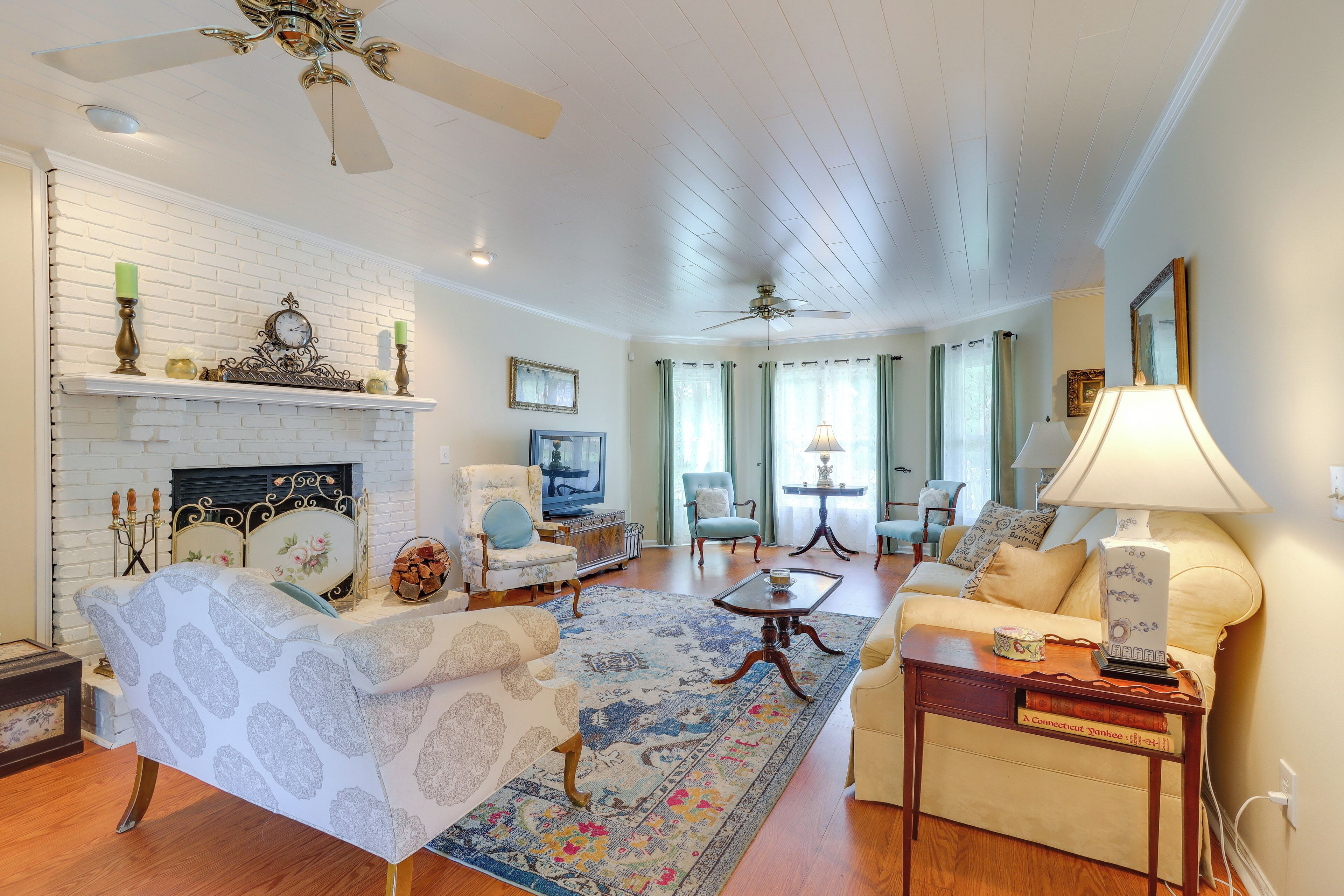 Charming Wilmington Home ~ 7 Mi to Downtown!