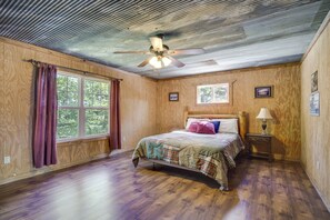 4 Schlafzimmer, Bügeleisen/Bügelbrett, Bettwäsche