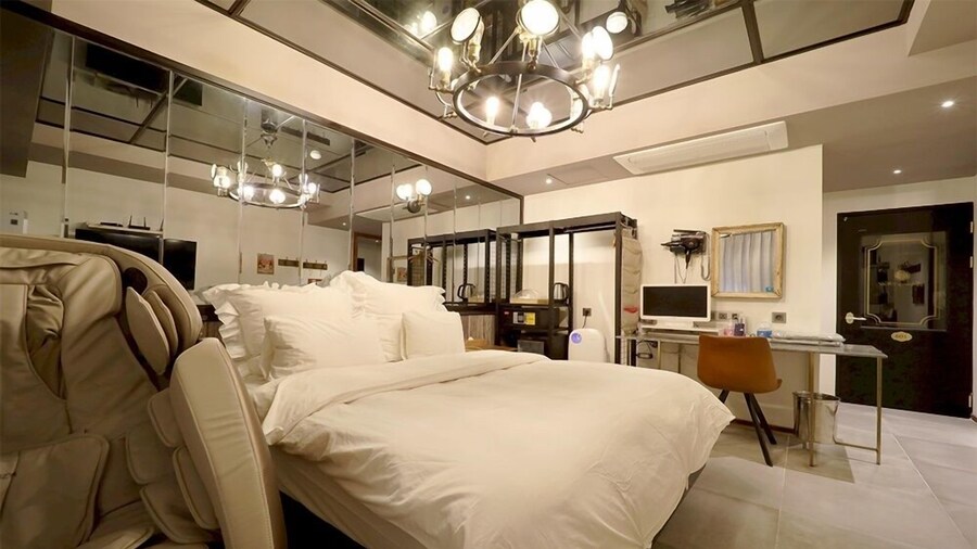 February Hotel The Stay Gangseo Main Building