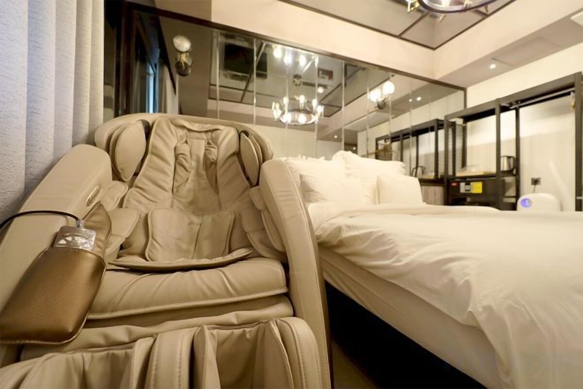 WiFi (free), individually decorated, individually furnished, bed sheets