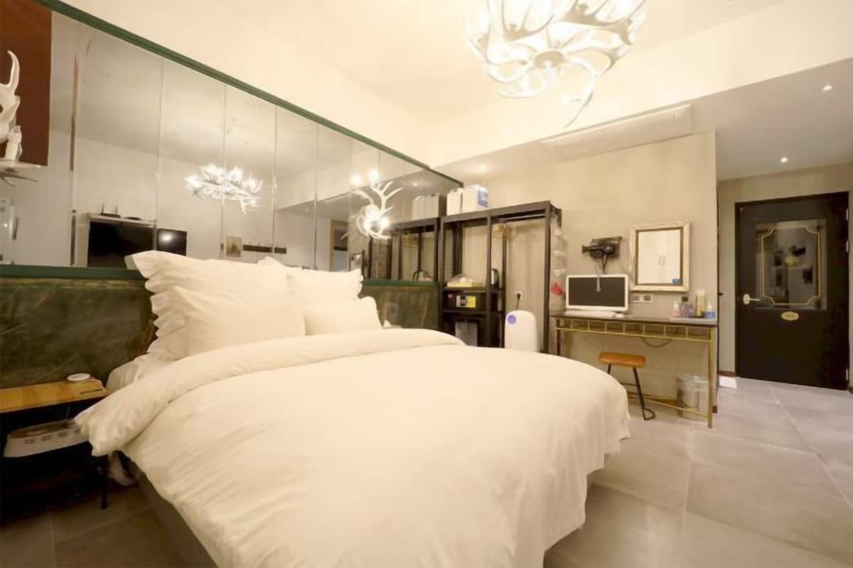 1 bedroom, individually decorated, individually furnished, free WiFi