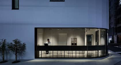 9h nine hours Ningyocho