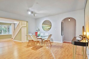 Dining - Relaxing & Peaceful 6BR Home w/HotTub/Game/Funtime (Pacifica)