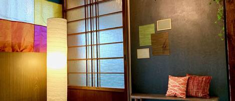 32-inch TV with digital channels