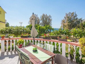 Apartment (Duplex Two Bedroom Apartment with Ter) | Terrace/patio