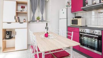 Apartment (Duplex Two Bedroom Apartment with Ter) | Private kitchen | Fridge