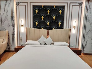 Presidential Room, Balcony, Lake View - Lake View Hotel and Resort (Jodhpur)
