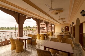 Reception - Lake View Hotel and Resort (Jodhpur)