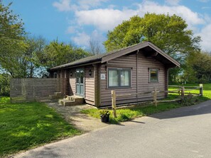 Comfort-Ferienhütte, 2 Schlafzimmer, Whirlpool, Gartenblick | Blick auf den Garten