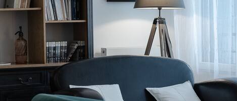 Livres, chaîne hi-fi