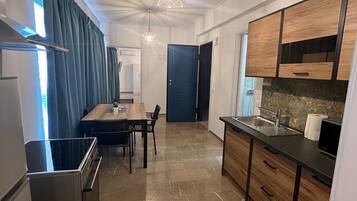 LÀgenhet Comfort | Eget kök | KylskÄp, mikrovÄgsugn, spishÀll och espressobryggare