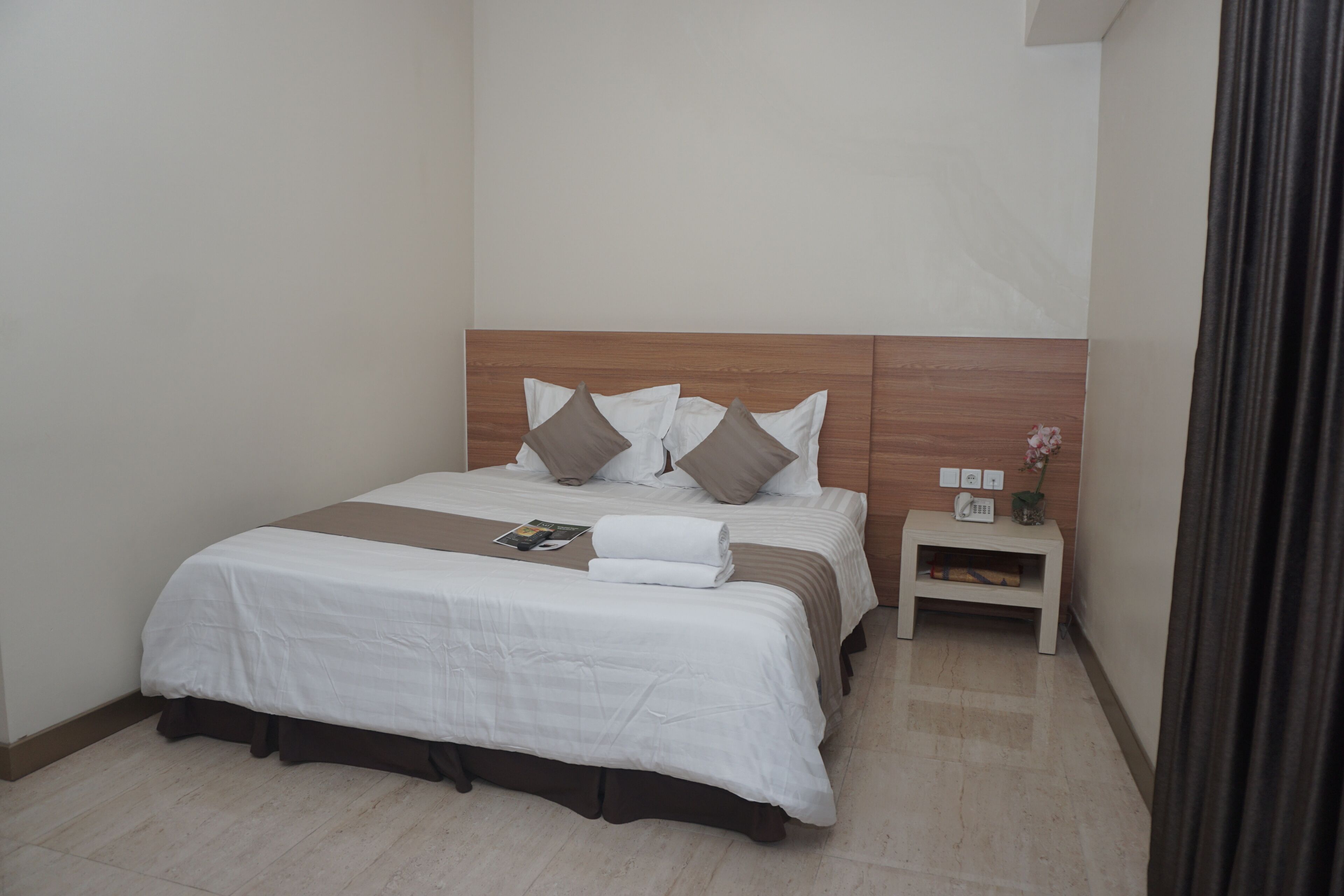 deluxe double room, 1 bedroom | egyptian cotton sheets, premium bedding, desk, laptop workspace