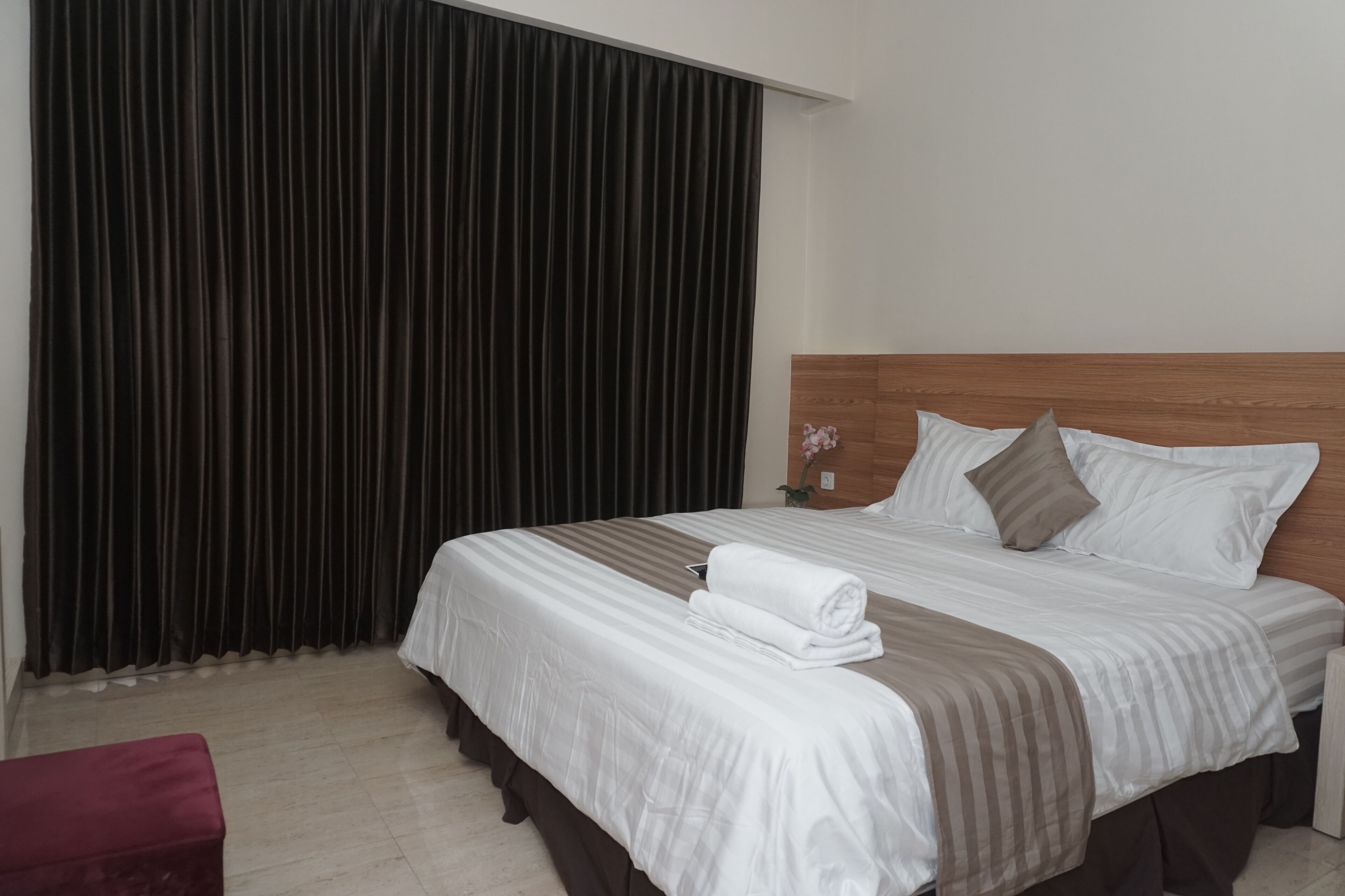 superior room, 1 bedroom | egyptian cotton sheets, premium bedding, desk, laptop workspace