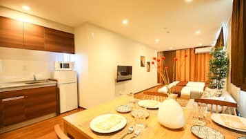 Standard House 201 | Iron/ironing board, free WiFi