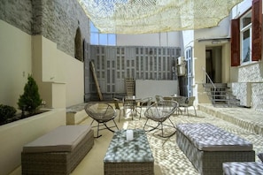 Exterior - Karma of Athens (Athens)
