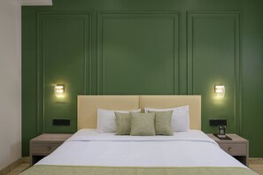 Deluxe Room | Desk, free WiFi, bed sheets - The Grand Neelam Hotel (Raipur)