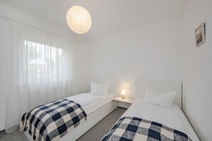 2 soverom, strykejern/-brett og wi-fi (inkludert)