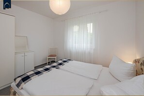 2 habitaciones, tabla de planchar con plancha y wifi gratis