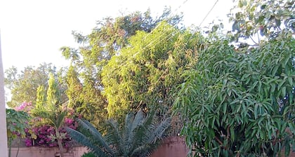 Inoussa House Maison Chaleureuse Haut Standing