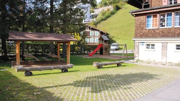 Grill-/Picknickplatz