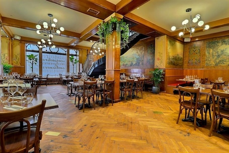 Restaurant. Le Tonnelier