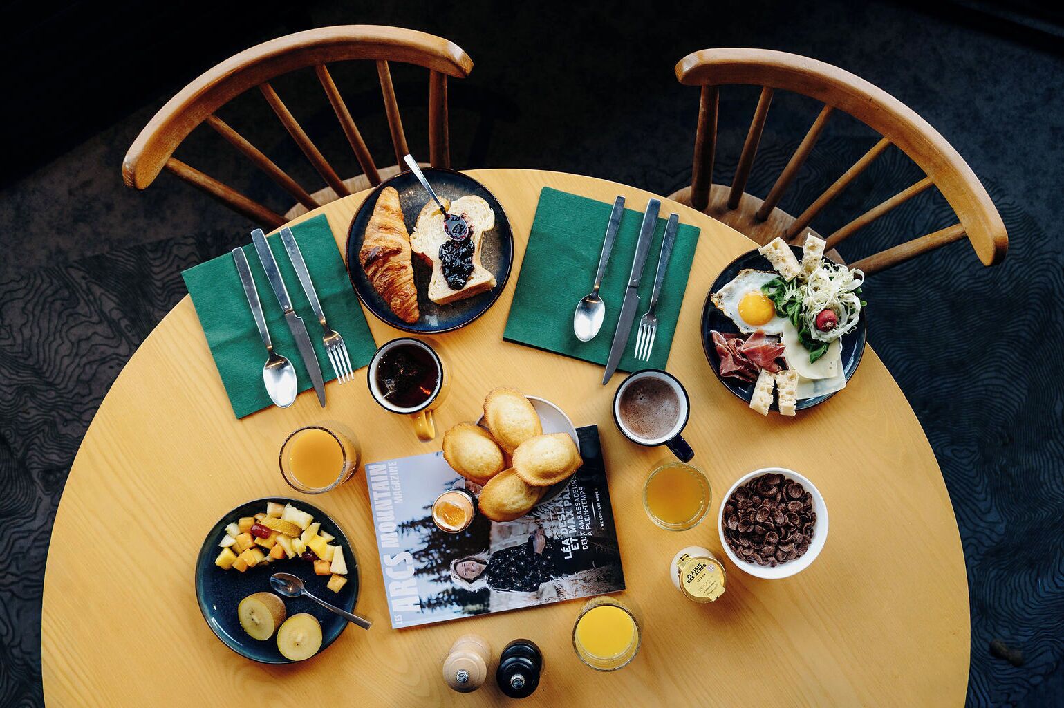 每日供應自助早餐 (每人 EUR21)