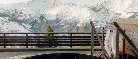 Bain à remous extérieur