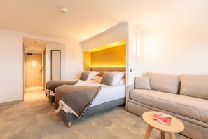 Caja de seguridad en la habitación, escritorio y wifi gratis 