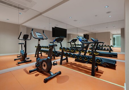 Gleam Collection Hotel - Image 12