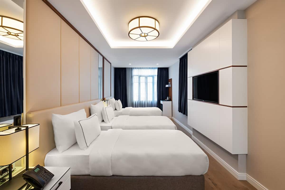 Tripla Standard | 1 camera, lenzuola Frette, biancheria da letto di alta qualità