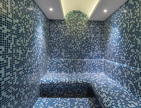 Gleam Collection Hotel - Image 27